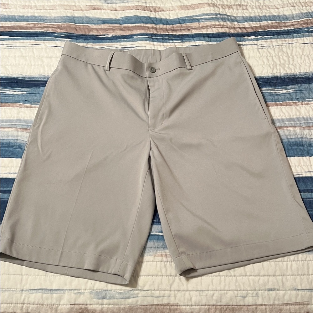 EUC Slazenger Light Gray Golf Shorts